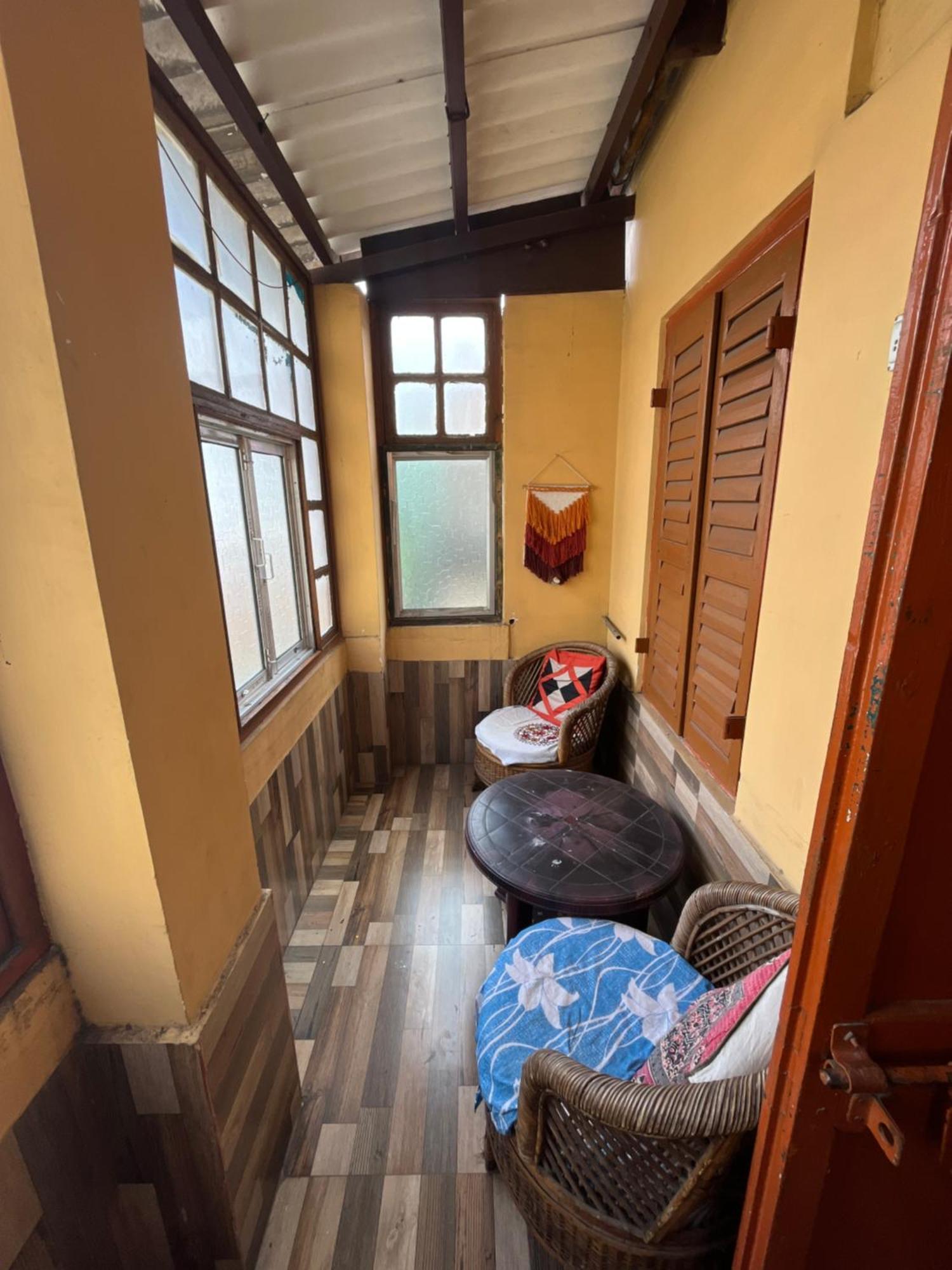 Calcutta Backpackers Homestay- For Travellers And Backpackers Exterior foto